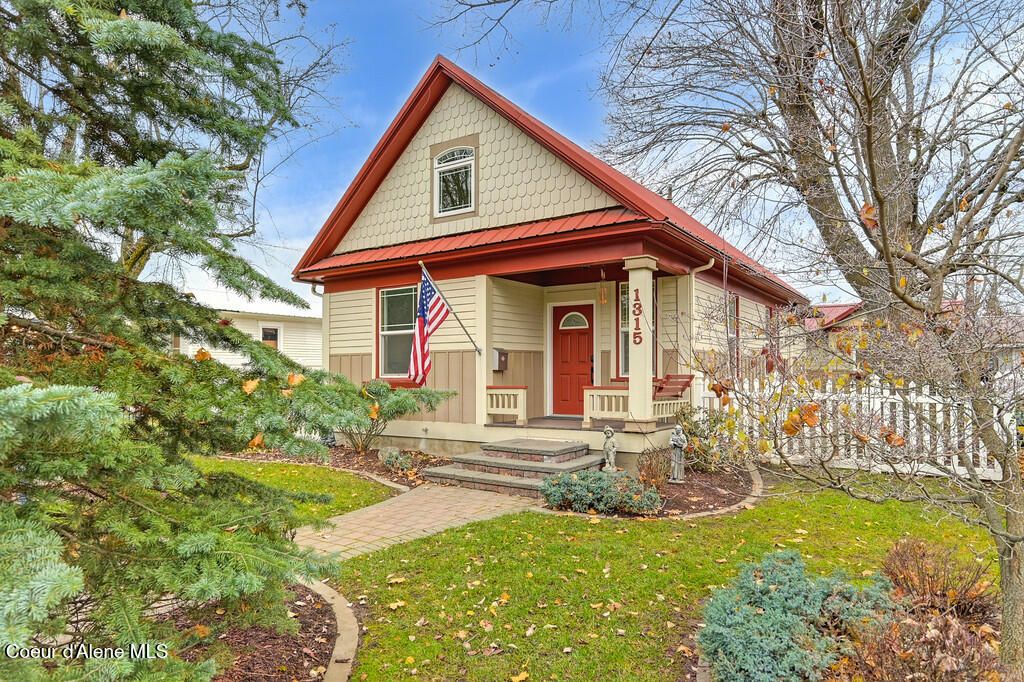 Photo of 1315 Front Ave, Coeur dAlene, ID 83814 (MLS # 26-2703)