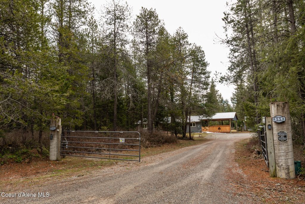 Photo of 8558 Liberty Dr, Spirit Lake, ID 83869 (MLS # 26-1717)