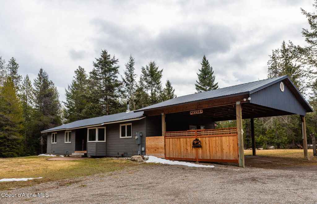 Photo of 8558 Liberty Dr, Spirit Lake, ID 83869 (MLS # 26-1717)