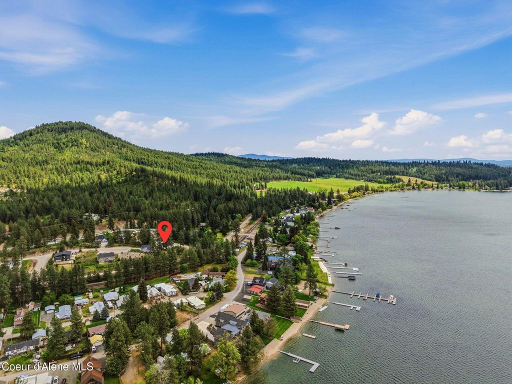 Photo of 40083 Lake Terrace Terrace, Loon Lake, WA 99148 (MLS # 26-5150)
