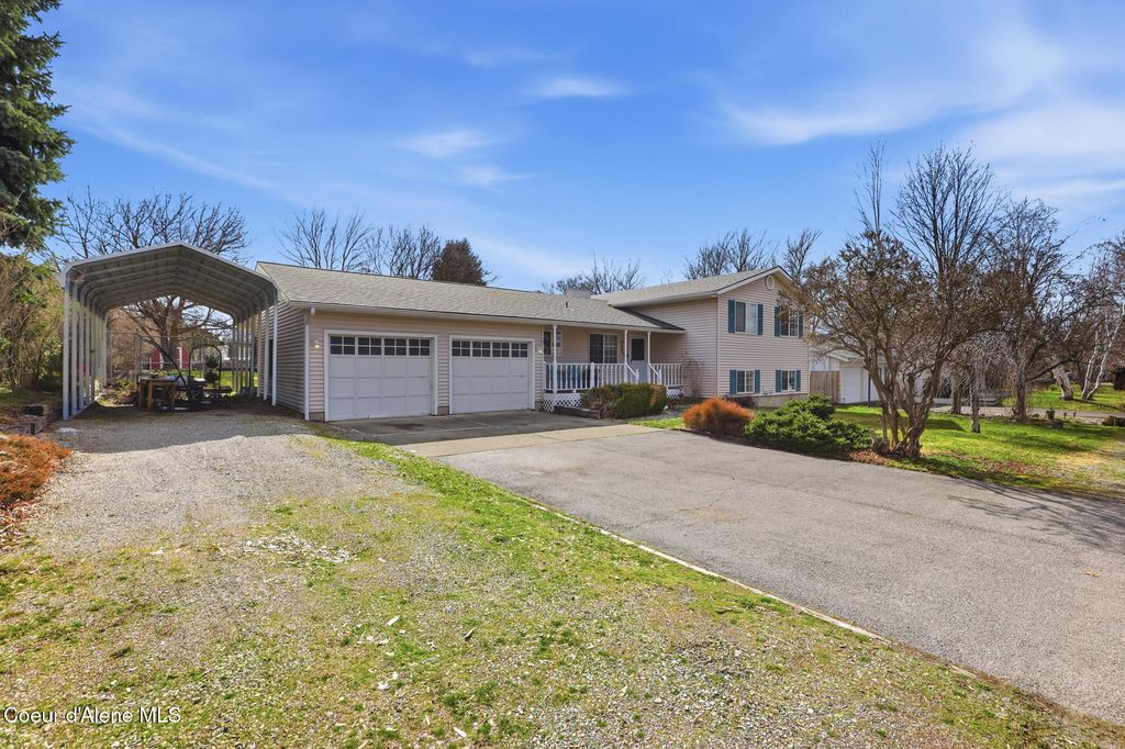 Photo of 1490 Glasgow Dr, Post Falls, ID 83854 (MLS # 26-2275)