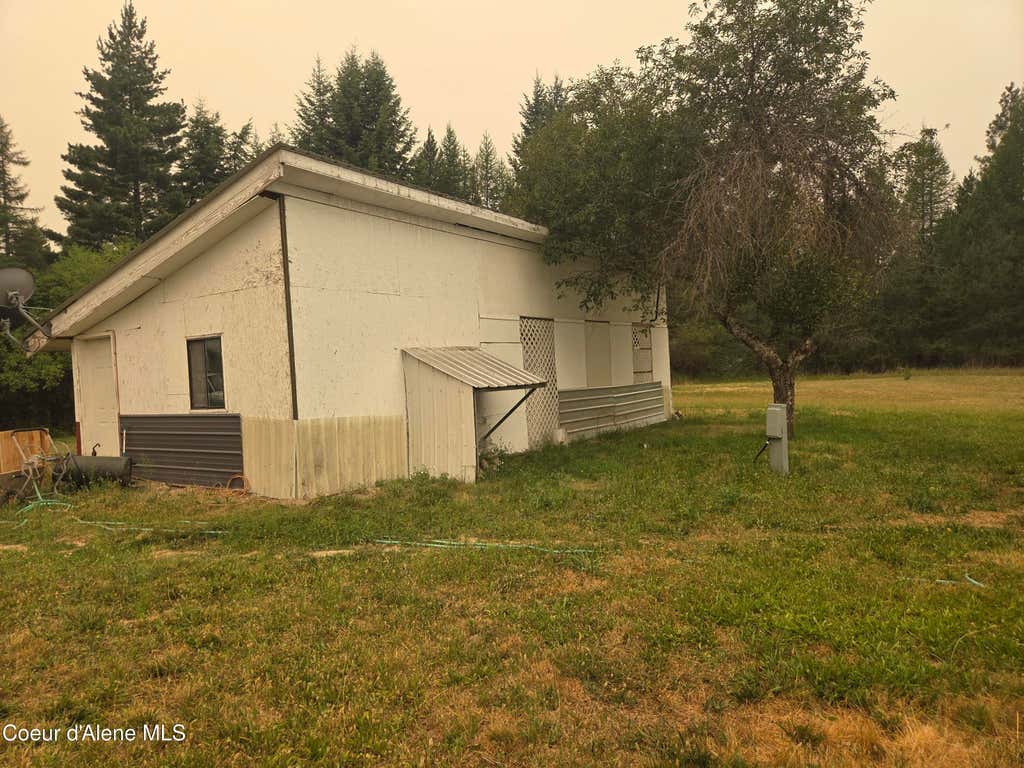 Photo of 917 Mountain Meadows Meadows, Naples, ID 83847 (MLS # 26-7993)