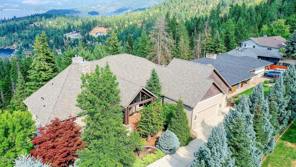 Photo of 2175 PACKSADDLE Dr, Coeur dAlene, ID 83815 (MLS # 25-9251)