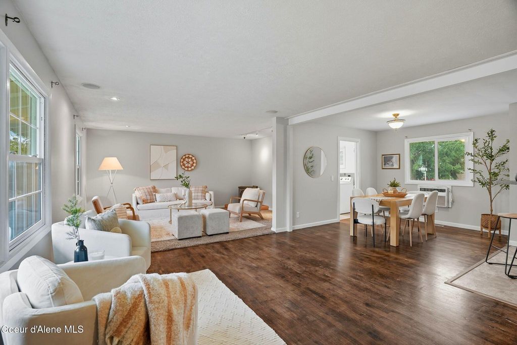 Photo of 908 Ravalli Ct, Spokane Valley, WA 99037 (MLS # 26-914)