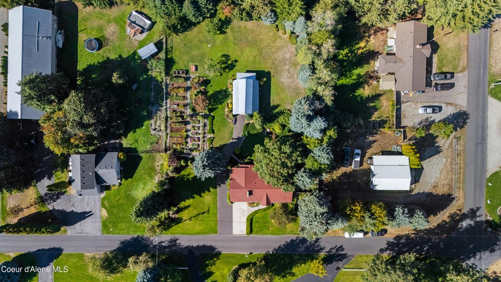 Photo of 7535 MT CARROL St, Dalton Gardens, ID 83815 (MLS # 26-5507)