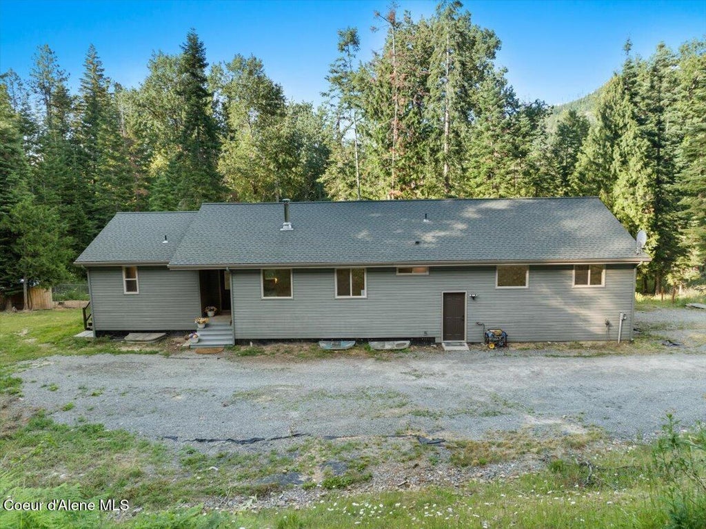 Photo of 17727 Bull Run Run, Cataldo, ID 83810 (MLS # 26-6945)