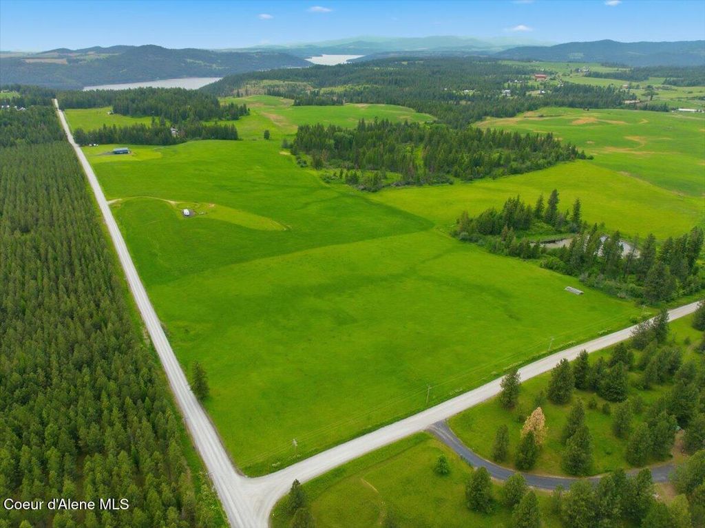 Photo of NKA Sunset Drive Drive, Harrison, ID 83833 (MLS # 26-5639)