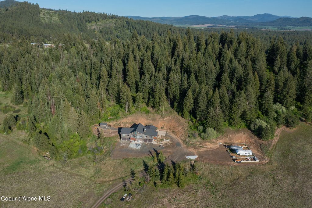Photo of 1341 Merideth Rd, Plummer, ID 83851 (MLS # 25-4856)