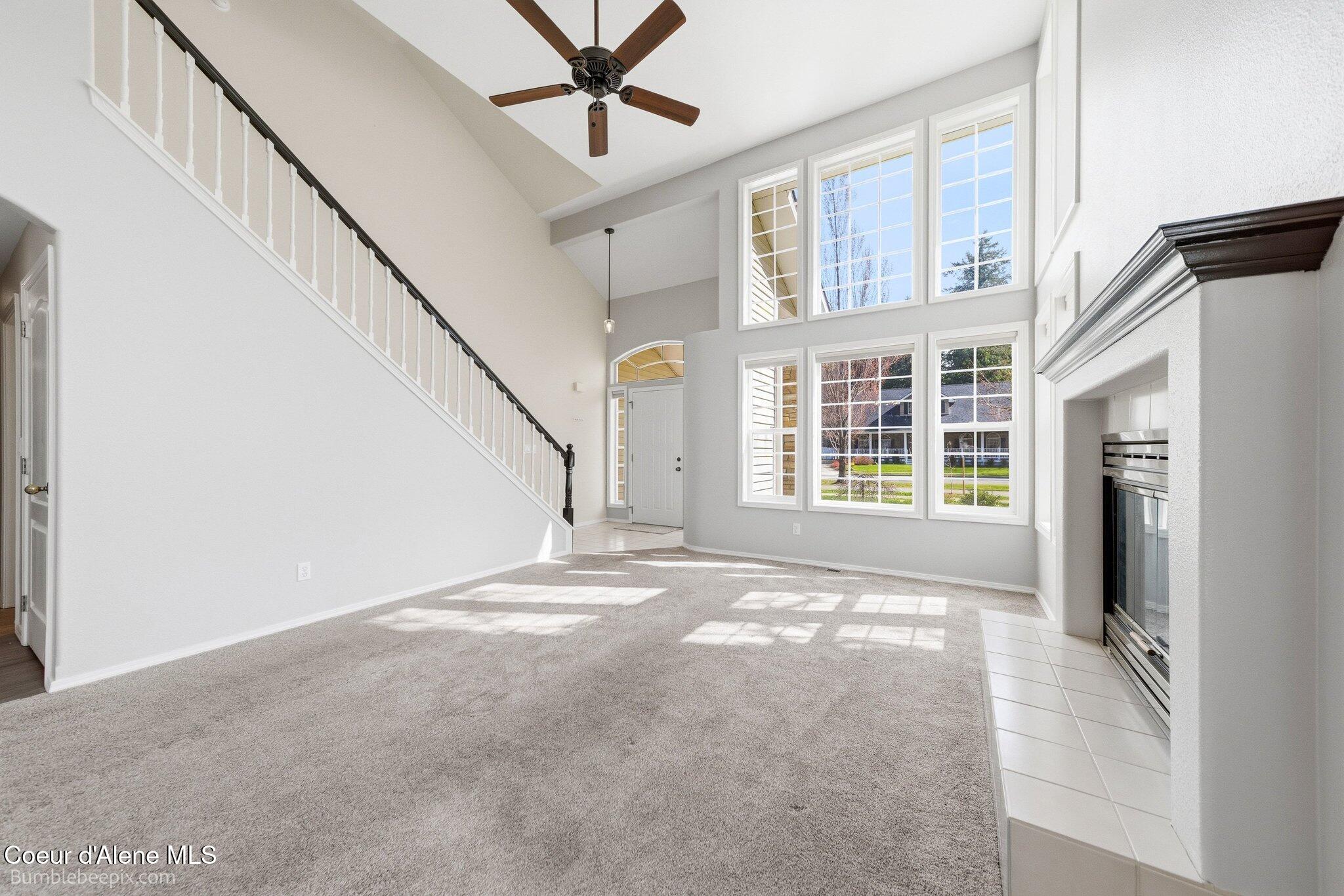 900 Riverside Harbor