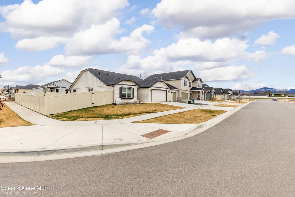 Photo of 1447 Mongeau St, Post Falls, ID 83854 (MLS # 26-2254)