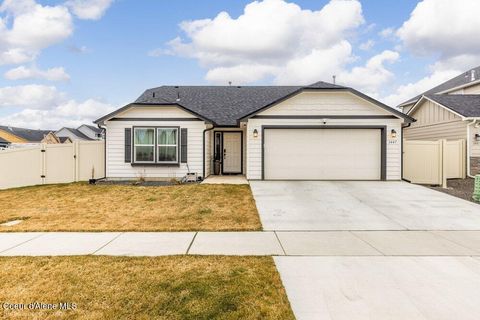 Photo of 1447 Mongeau St, Post Falls, ID 83854 (MLS # 26-2254)