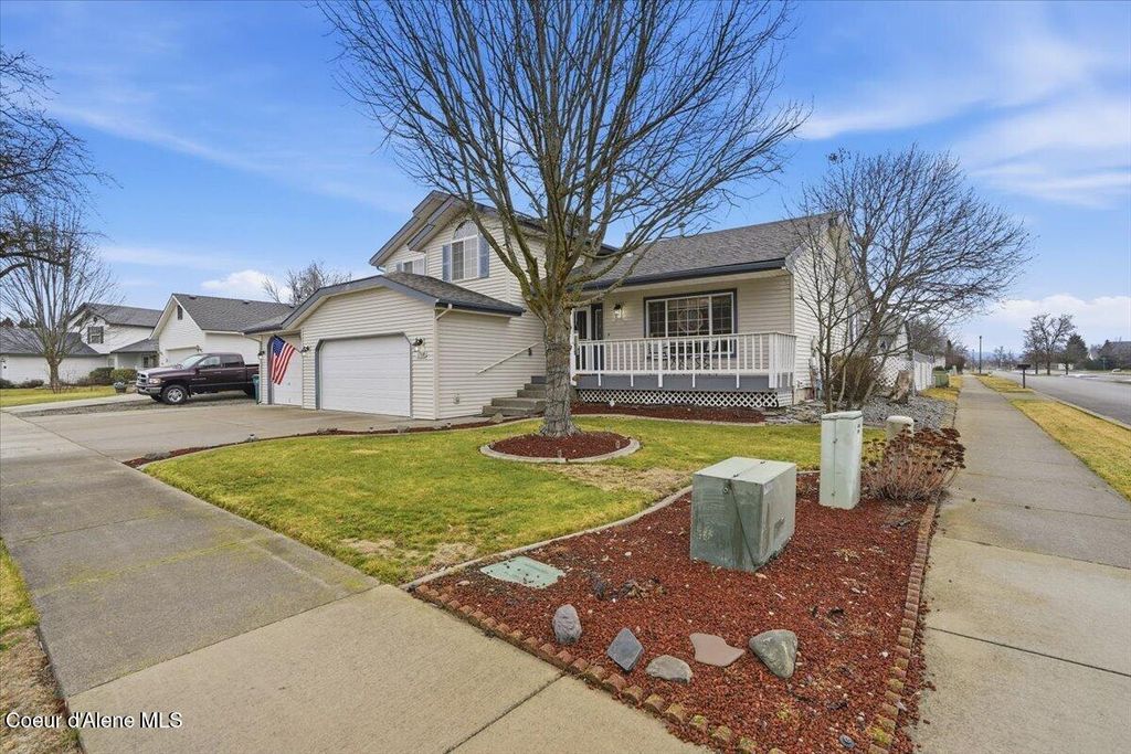 Photo of 1700 Summer Hills Hills, Post Falls, ID 83854 (MLS # 26-1017)