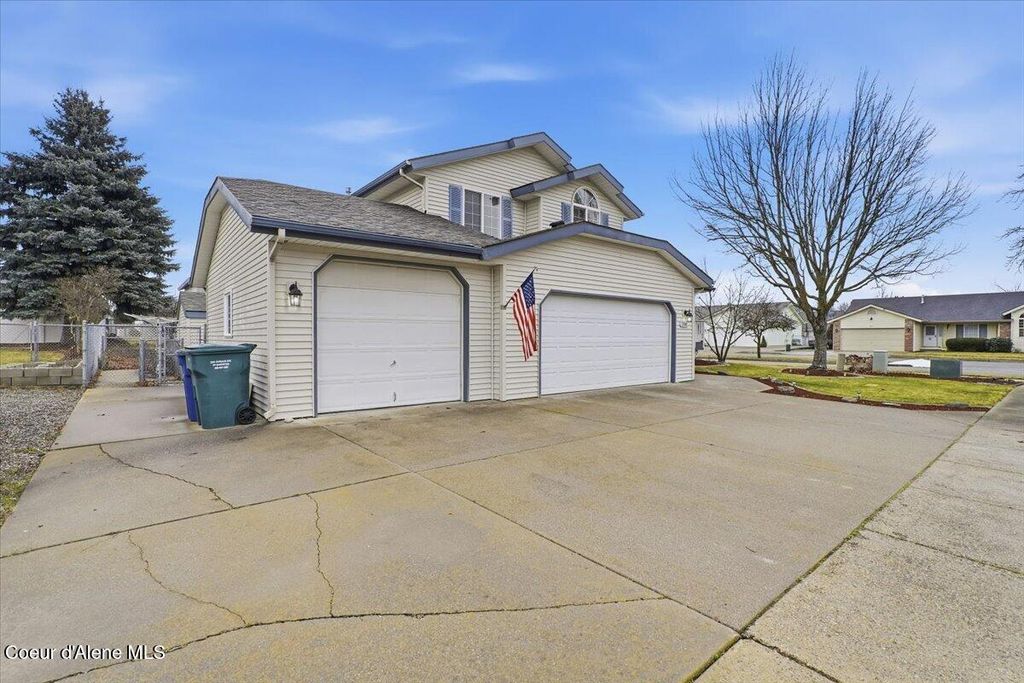 Photo of 1700 Summer Hills Hills, Post Falls, ID 83854 (MLS # 26-1017)