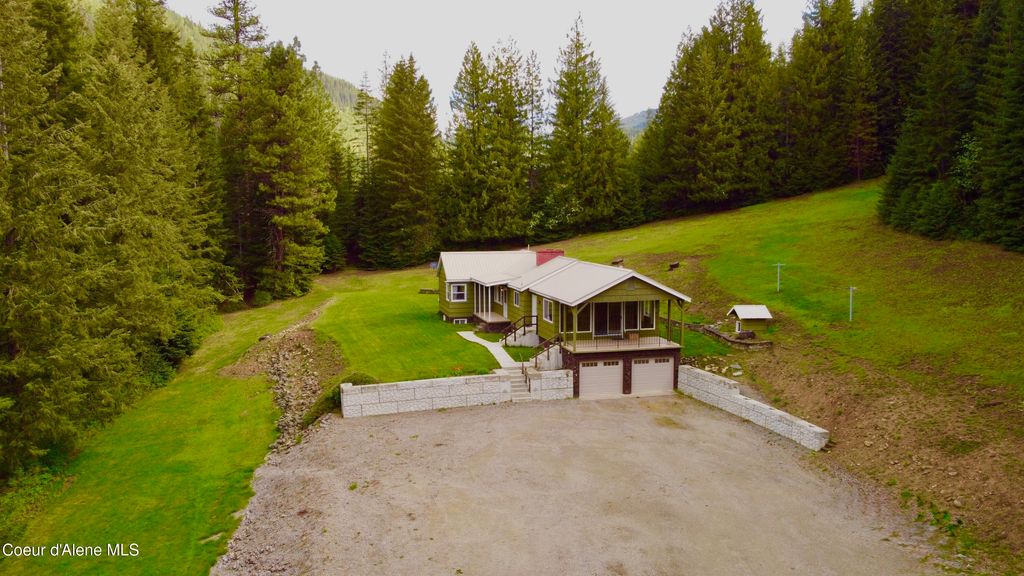 Photo of 2122 Nine Mile Creek Creek #B, Wallace, ID 83873 (MLS # 25-4755)