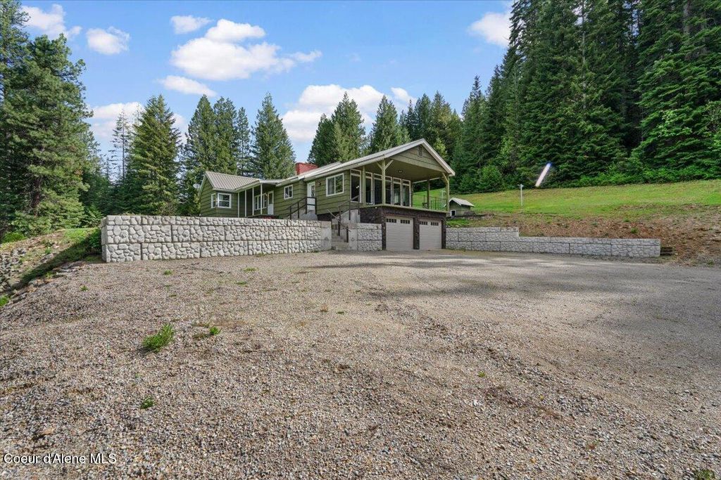 Photo of 2122 Nine Mile Creek Creek #B, Wallace, ID 83873 (MLS # 25-4755)
