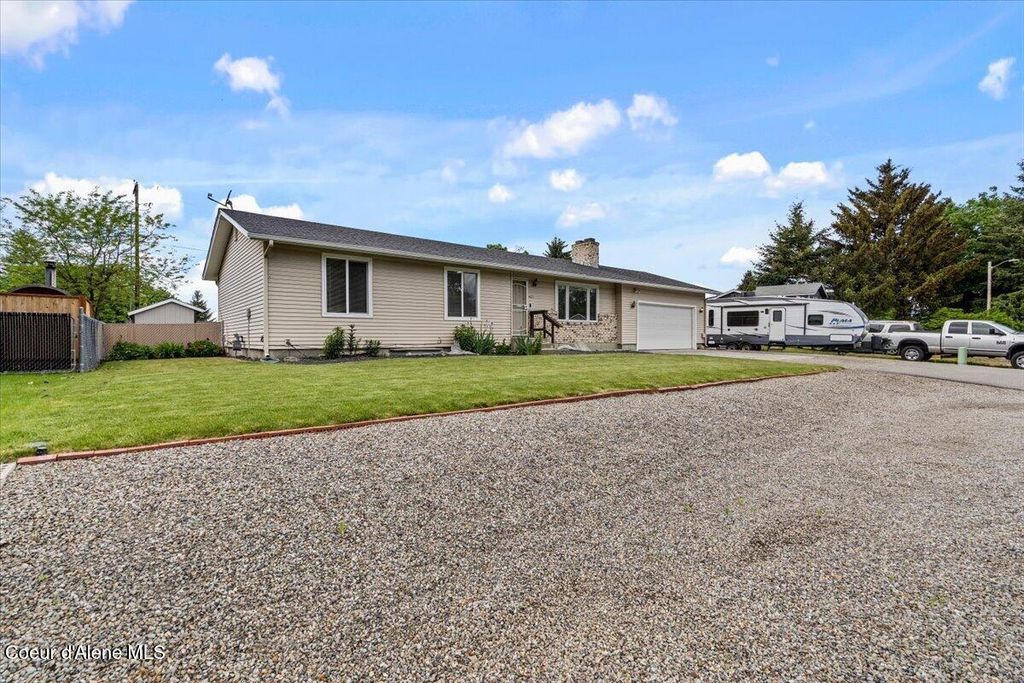 Photo of 9675 Valley WAY, Hayden, ID 83835 (MLS # 26-5094)