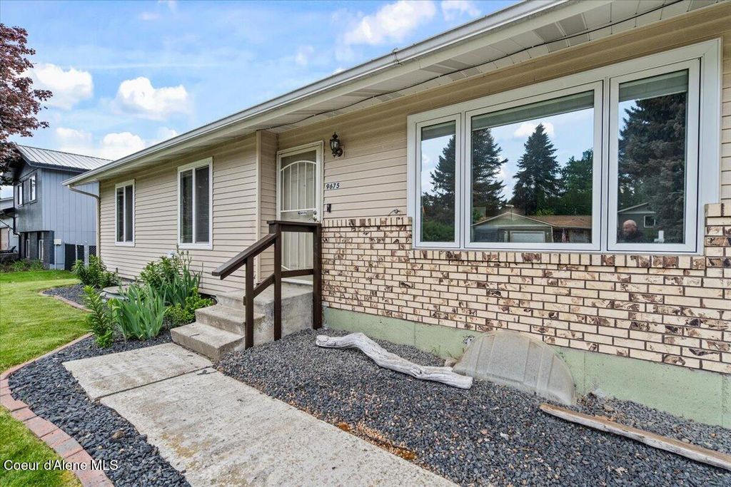 Photo of 9675 Valley WAY, Hayden, ID 83835 (MLS # 26-5094)