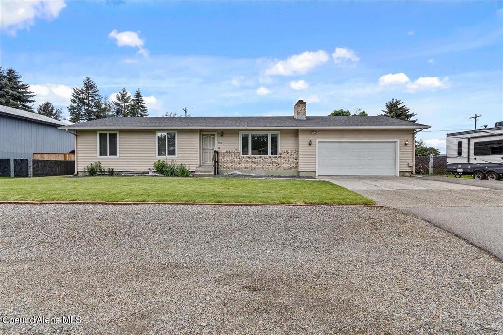Photo of 9675 Valley WAY, Hayden, ID 83835 (MLS # 26-5094)