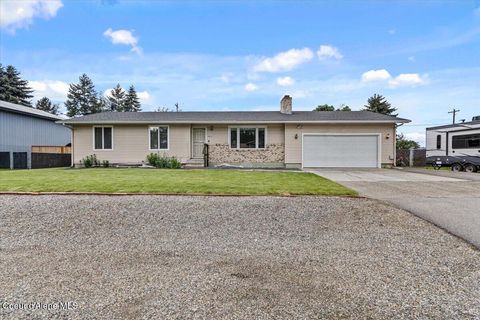 Photo of 9675 Valley WAY, Hayden, ID 83835 (MLS # 26-5094)