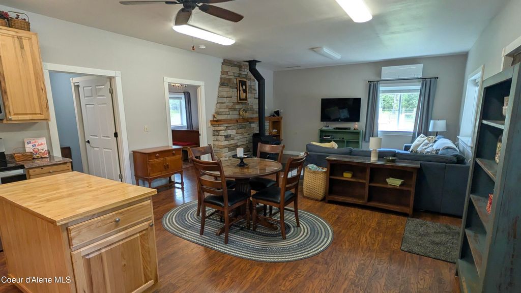 Photo of 471 Akre Dr, Blanchard, ID 83804 (MLS # 25-4781)