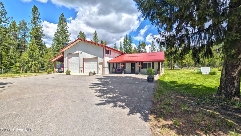 Photo of 471 Akre Dr, Blanchard, ID 83804 (MLS # 25-4781)