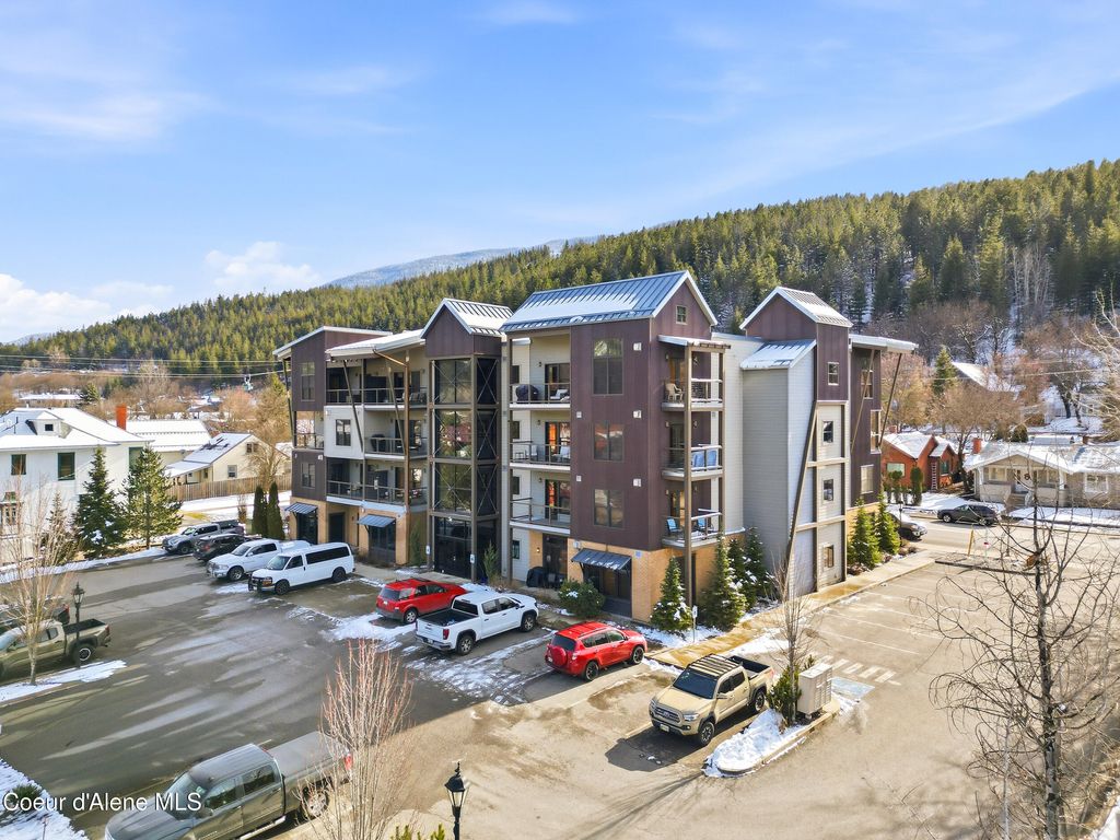 Photo of 834 Mc Kinley #102, Kellogg, ID 83837 (MLS # 26-1648)