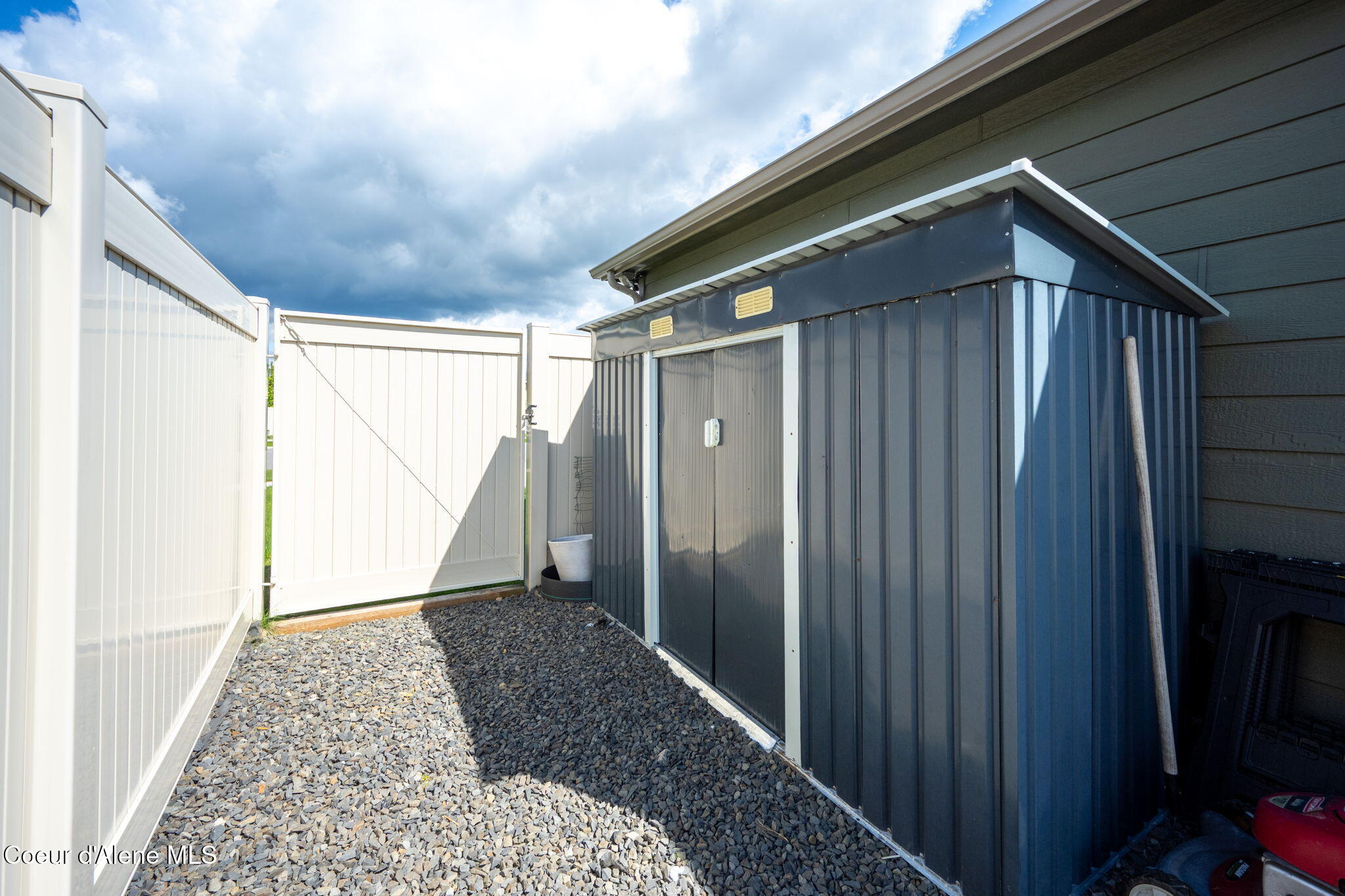 1007 N Rosenda Lane #B, Amarillo, Alaska image 24