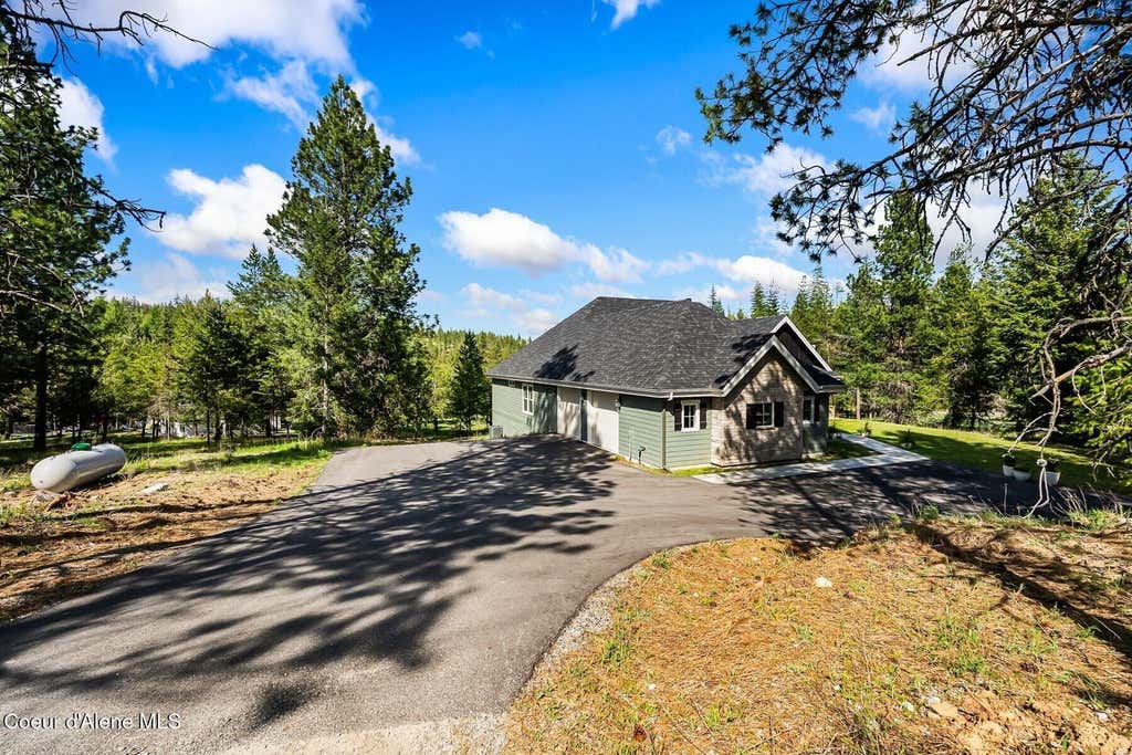 Photo of 261 Hawkwind TRL, Cocolalla, ID 83813 (MLS # 26-4721)