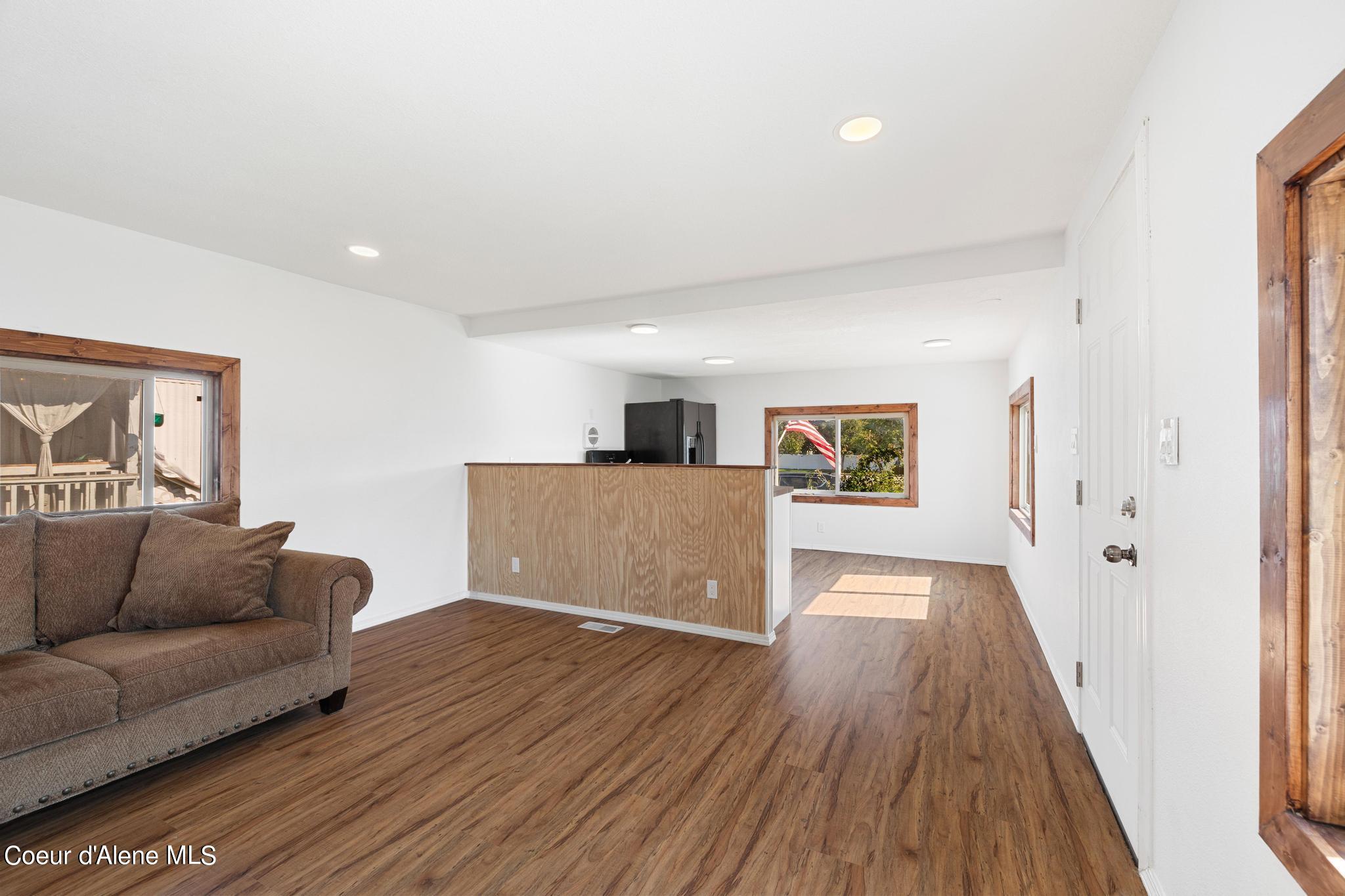 Post Falls, Idaho 83854, United States, 3 Bedrooms Bedrooms, ,2 BathroomsBathrooms,Residential,Active,90423