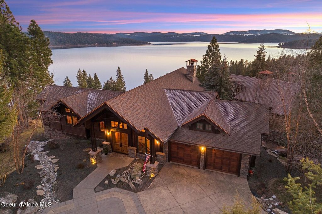 Photo of 5828 Onyx Cir, Coeur dAlene, ID 83814 (MLS # 25-1814)