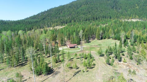 Homes For Sale - 8694 Meadow Creek Creek<br/> Boundary County, Bonners Ferry, ID 83805