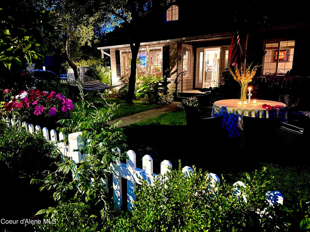 Photo of 1405 Young Ave, Coeur dAlene, ID 83814 (MLS # 26-8144)