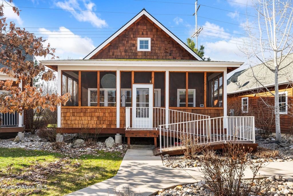 Photo of 238 Pomrankey Ln Ln, Dover, ID 83825 (MLS # 26-2916)