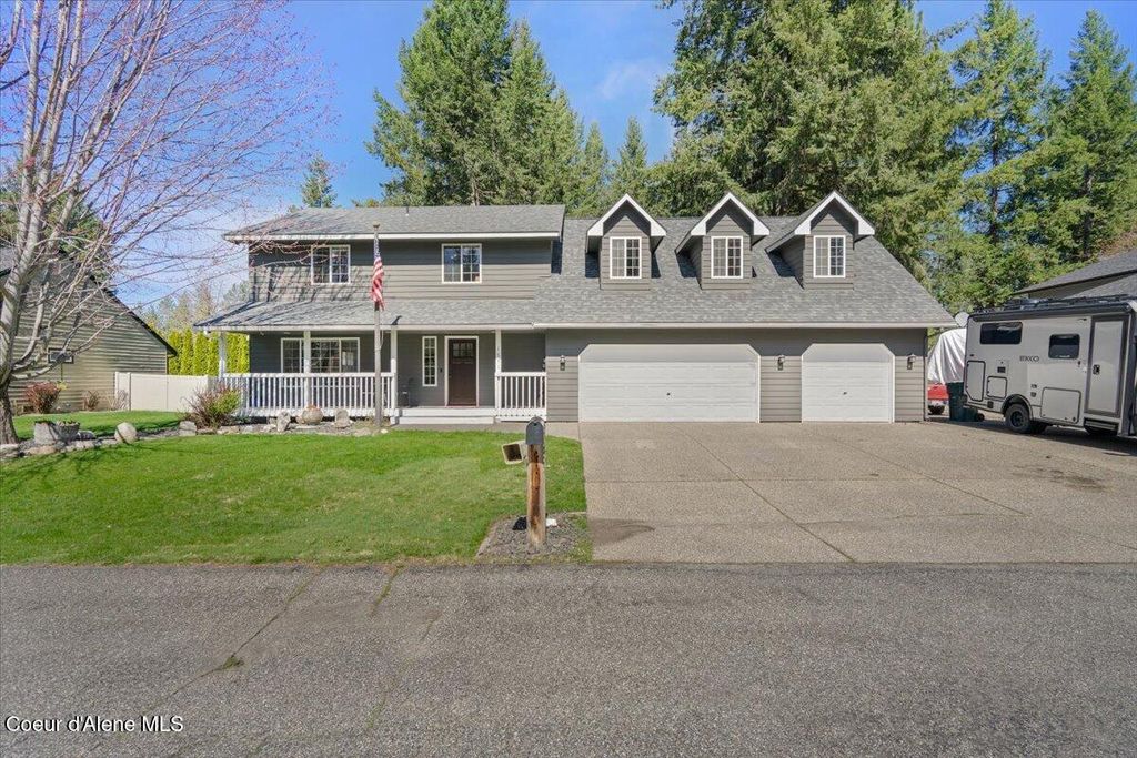 Photo of 1651 NORTHWOOD Dr, Hayden Lake, ID 83835 (MLS # 26-3193)