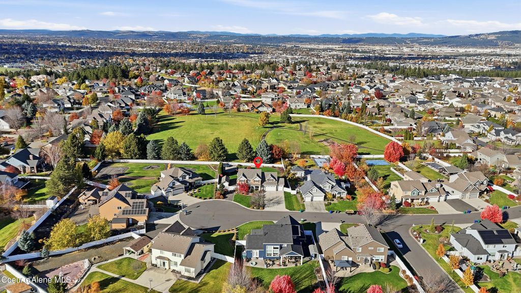 Photo of 17211 Rosemont Ln, Spokane Valley, WA 99016 (MLS # 25-10915)