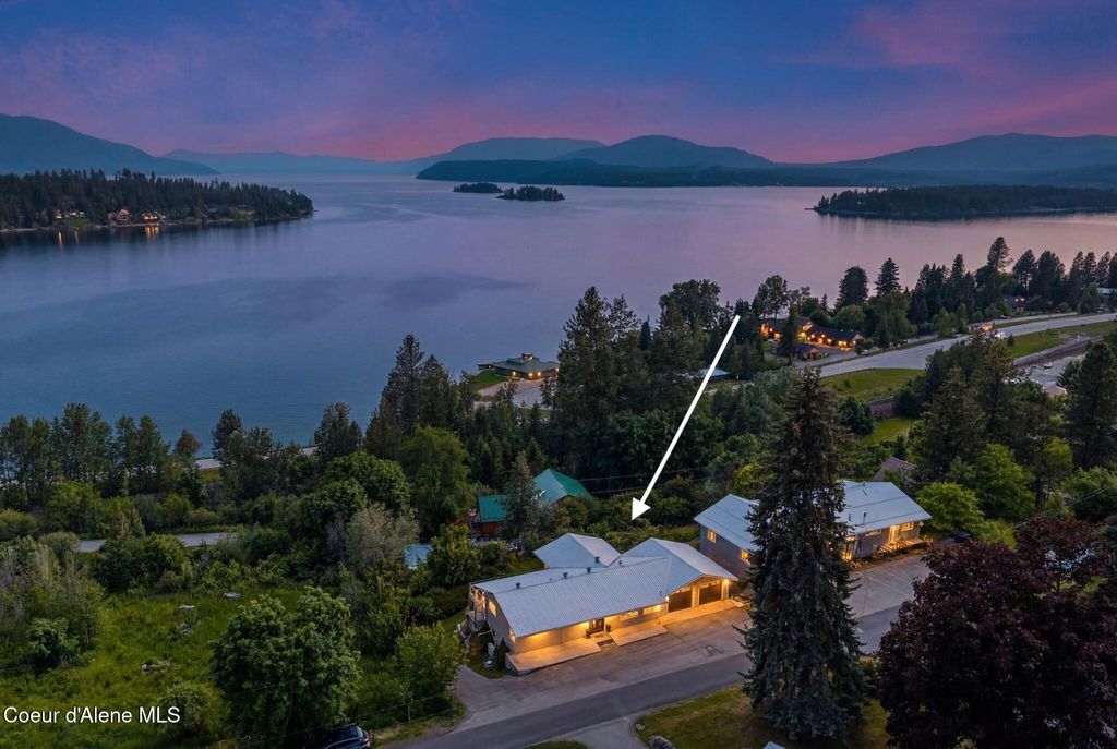 Photo of 620 Lookout, Hope, ID 83836 (MLS # 26-5477)