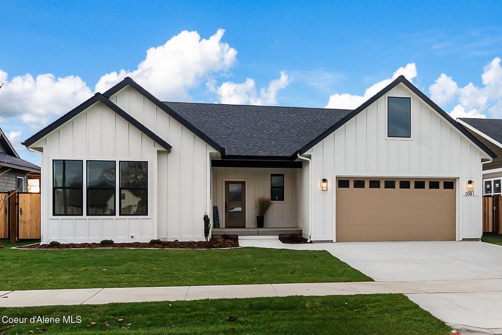 Photo of 2081 Aspen, Sandpoint, ID 83864 (MLS # 25-11145)