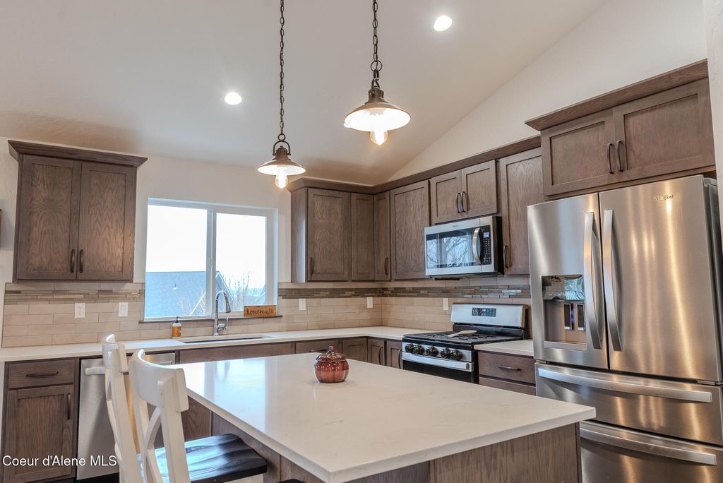 Photo of 296 TENNESSEE Ave, Post Falls, ID 83854 (MLS # 25-11337)