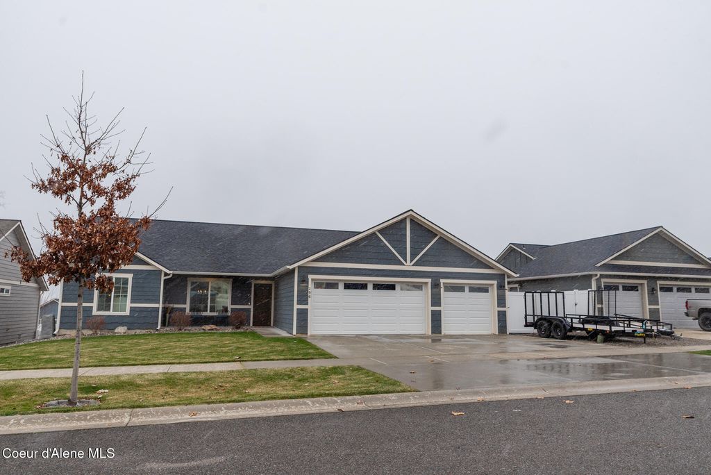 Photo of 296 TENNESSEE Ave, Post Falls, ID 83854 (MLS # 25-11337)