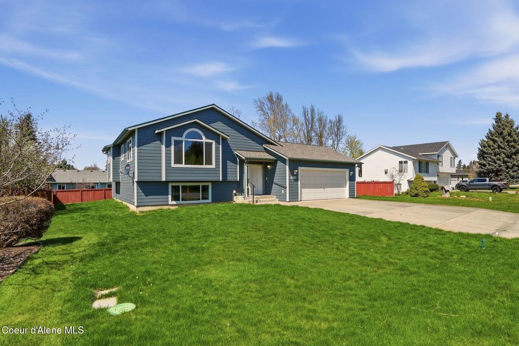 Photo of 8527 Rude St, Hayden, ID 83835 (MLS # 26-3854)