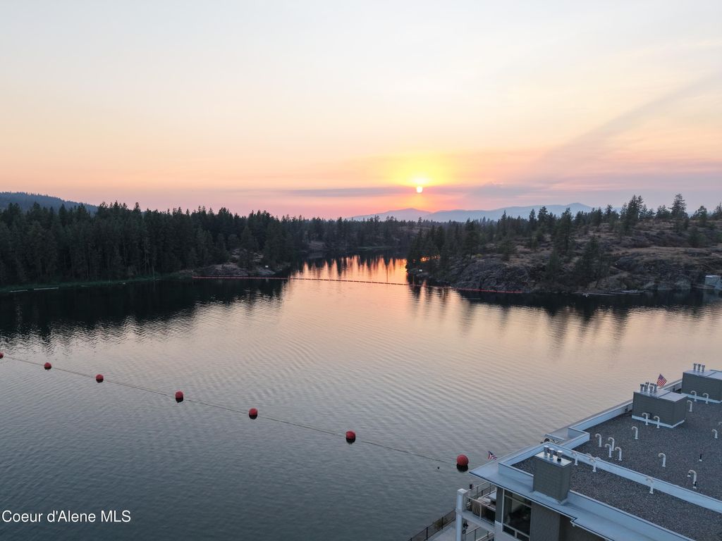 Photo of 415 WATERSIDE Dr #404, Post Falls, ID 83854 (MLS # 25-9136)