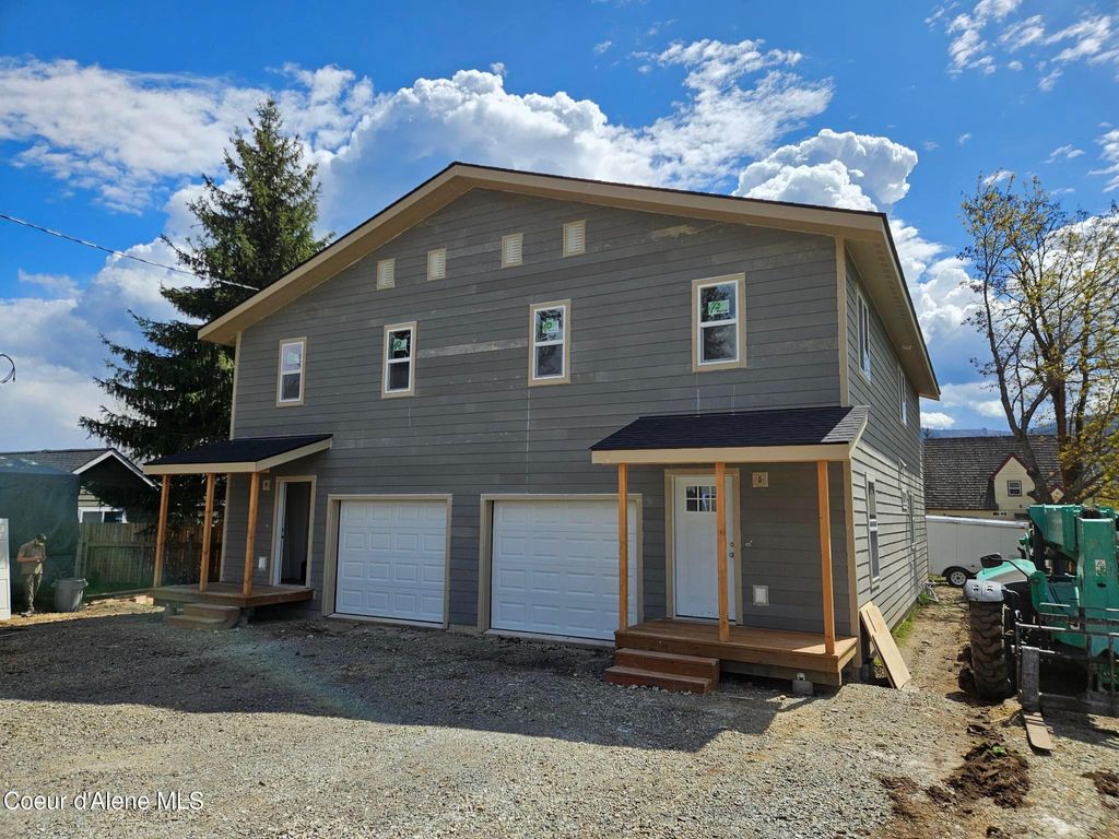 Photo of 34 Jefferson, Priest River, ID 83856 (MLS # 26-4061)