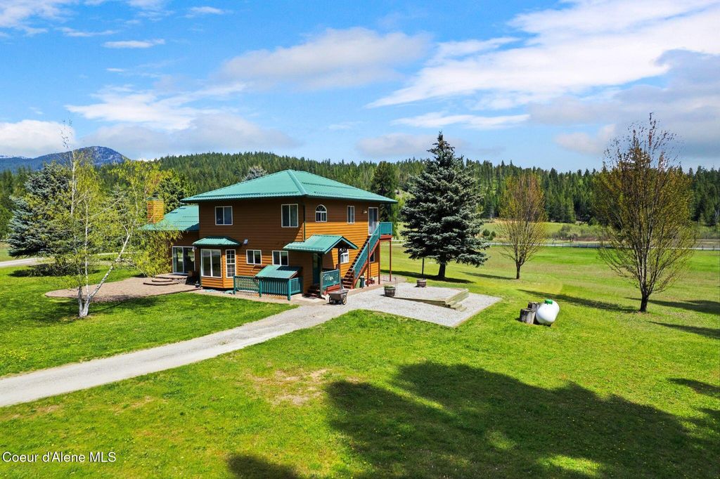 Photo of 2730 Wrenco LOOP, Sandpoint, ID 83864 (MLS # 26-4702)