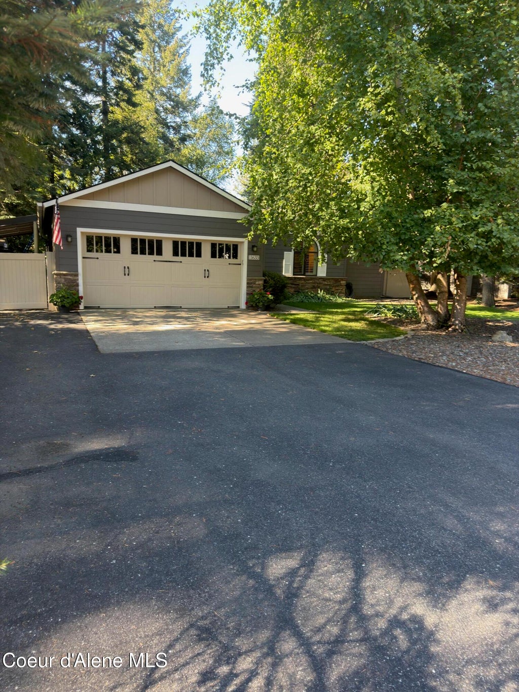 Photo of 11633 Trafalgar ST, Hayden, ID 83835 (MLS # 26-9281)