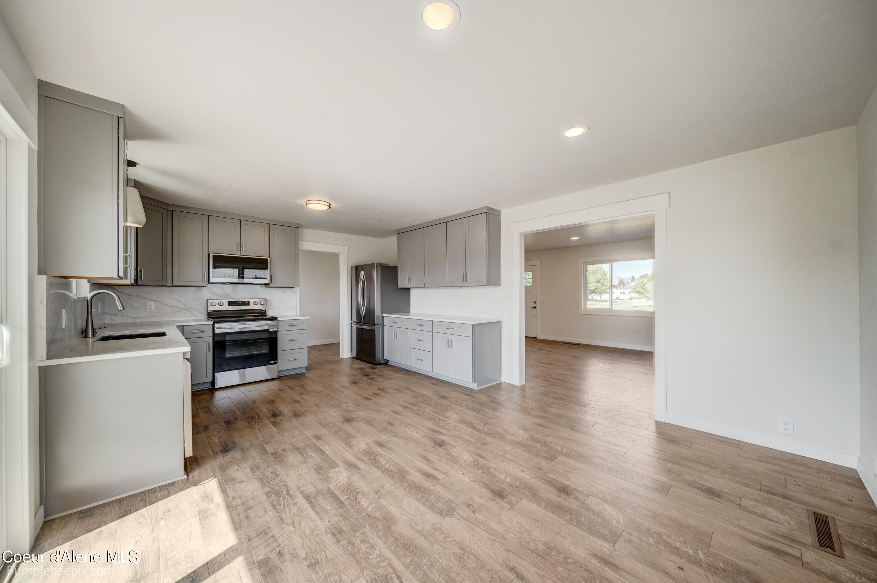 Post Falls, Idaho 83854, United States, 3 Bedrooms Bedrooms, ,2 BathroomsBathrooms,Residential,Pending,198192