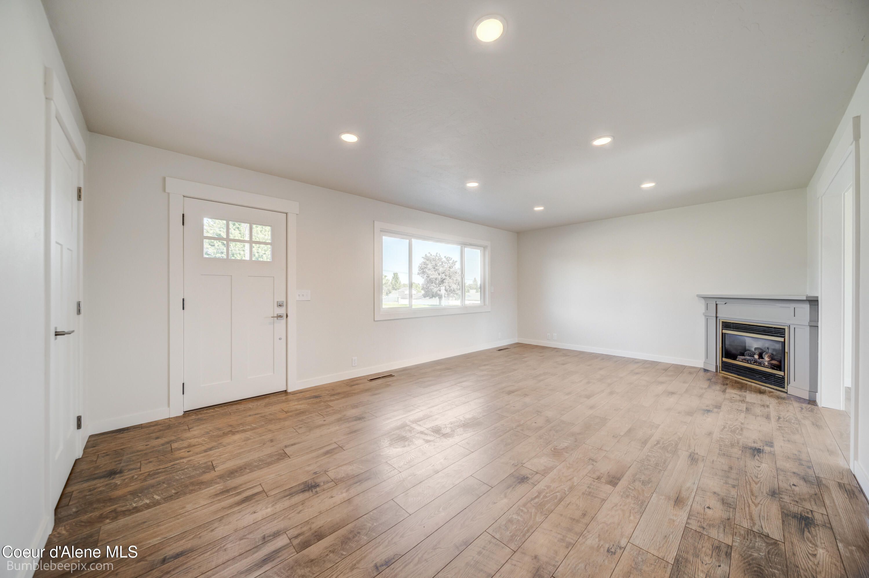 Post Falls, Idaho 83854, United States, 3 Bedrooms Bedrooms, ,2 BathroomsBathrooms,Residential,Pending,198192