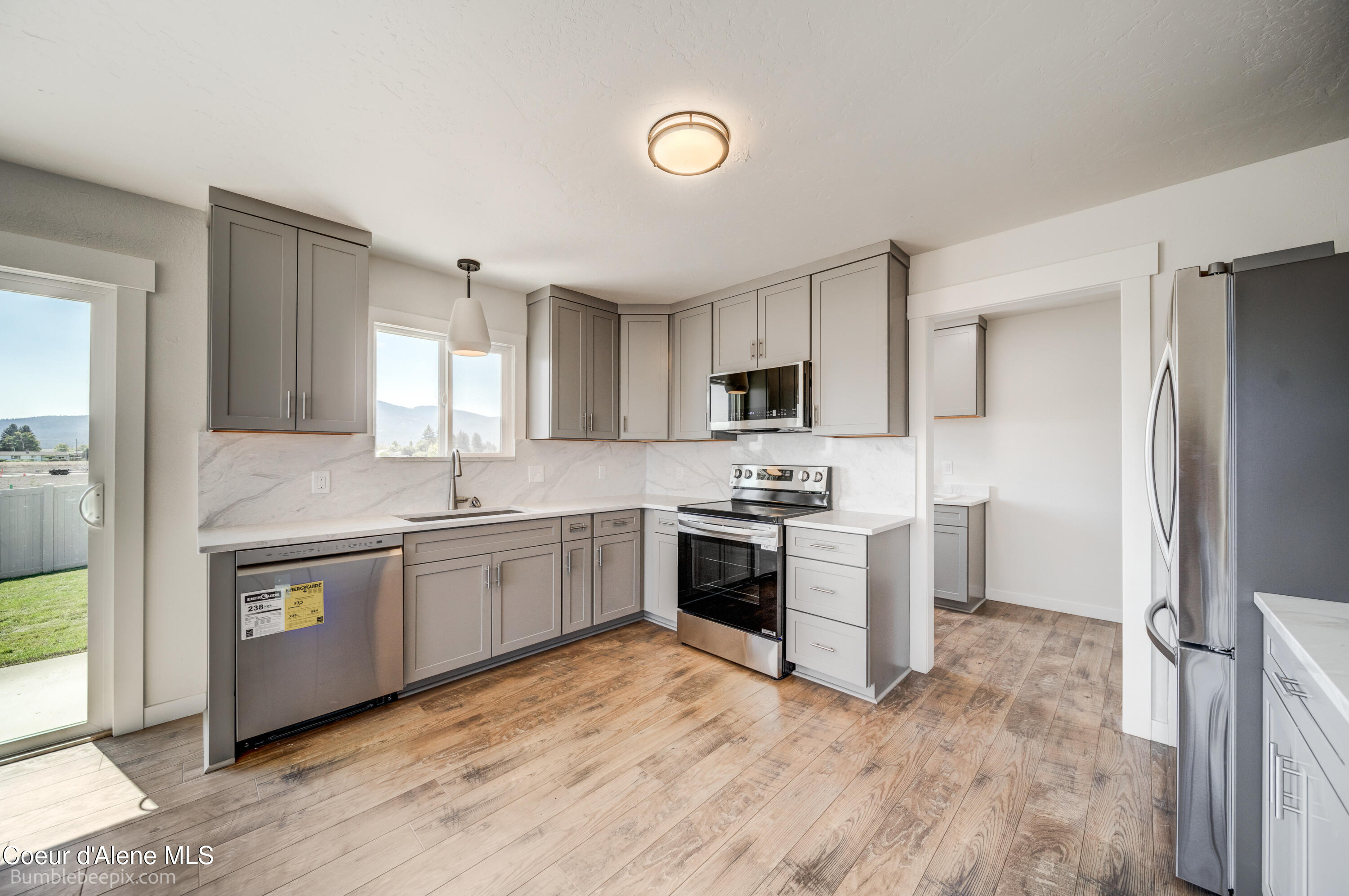 Post Falls, Idaho 83854, United States, 3 Bedrooms Bedrooms, ,2 BathroomsBathrooms,Residential,Pending,198192