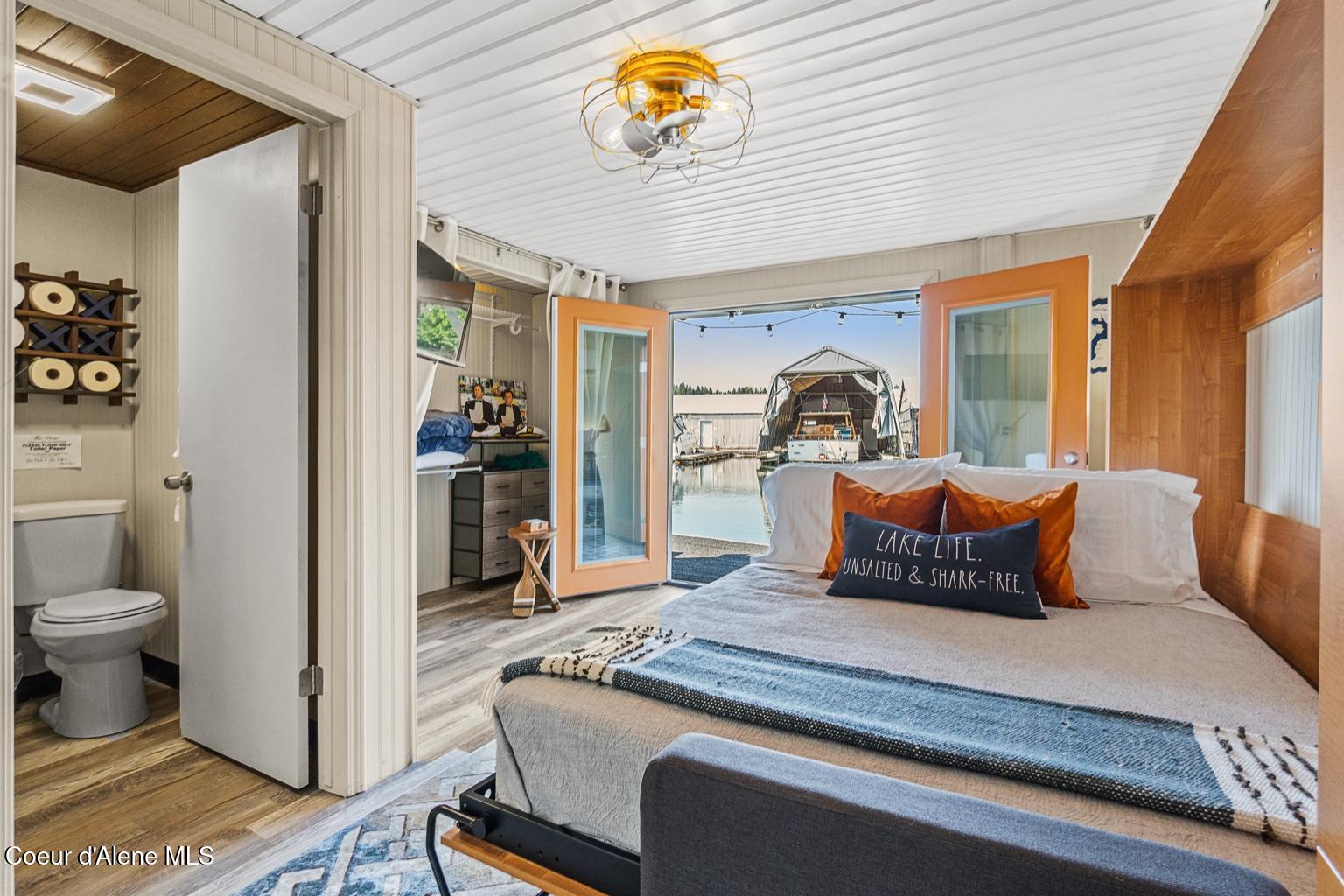 Bayview, Idaho 83803, United States, 1 Bedroom Bedrooms, ,2 BathroomsBathrooms,Residential,Active,155442