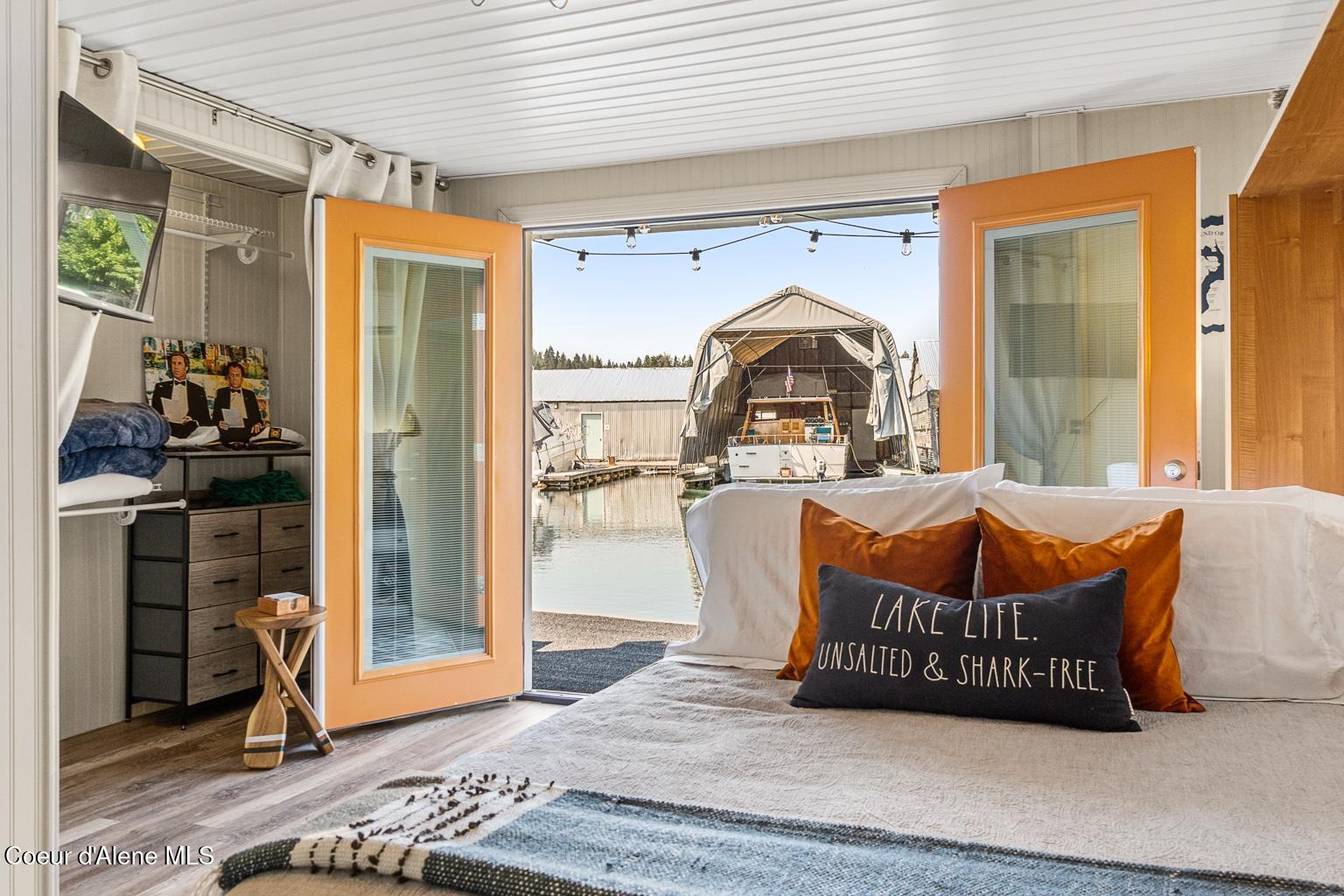 Bayview, Idaho 83803, United States, 1 Bedroom Bedrooms, ,2 BathroomsBathrooms,Residential,Active,155442