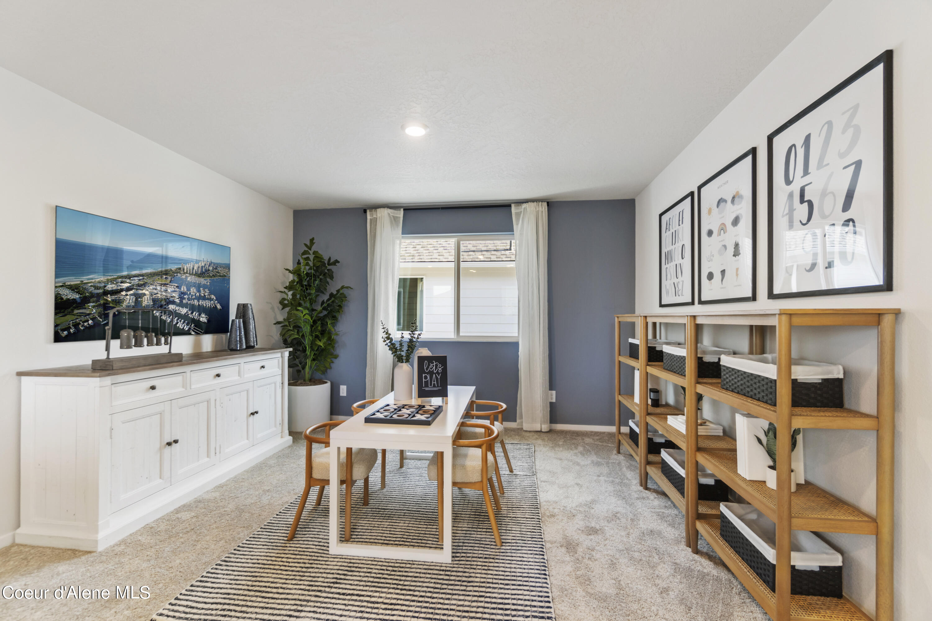 Hayden, Idaho 83835, United States, 4 Bedrooms Bedrooms, ,3 BathroomsBathrooms,Residential,Pending,57655